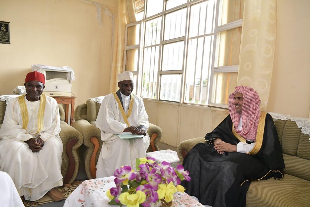 Le Secrétaire général de la #Ligue Islamique Mondiale D. Mohammad Alissa visite l’université islamique du Burundi 
