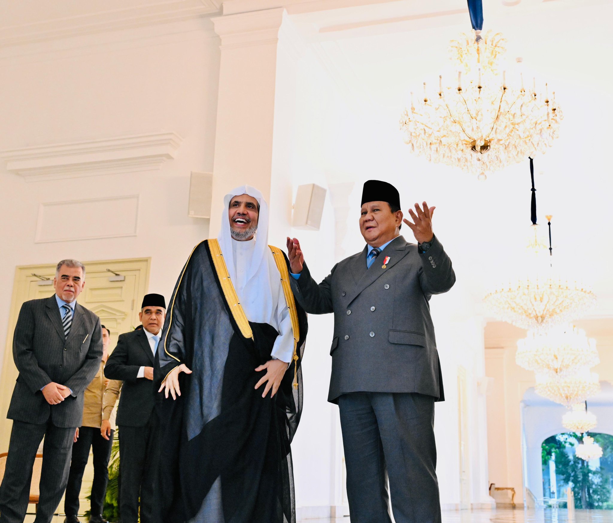 The Indonesian President Receives the Secretary-General of the Muslim World League