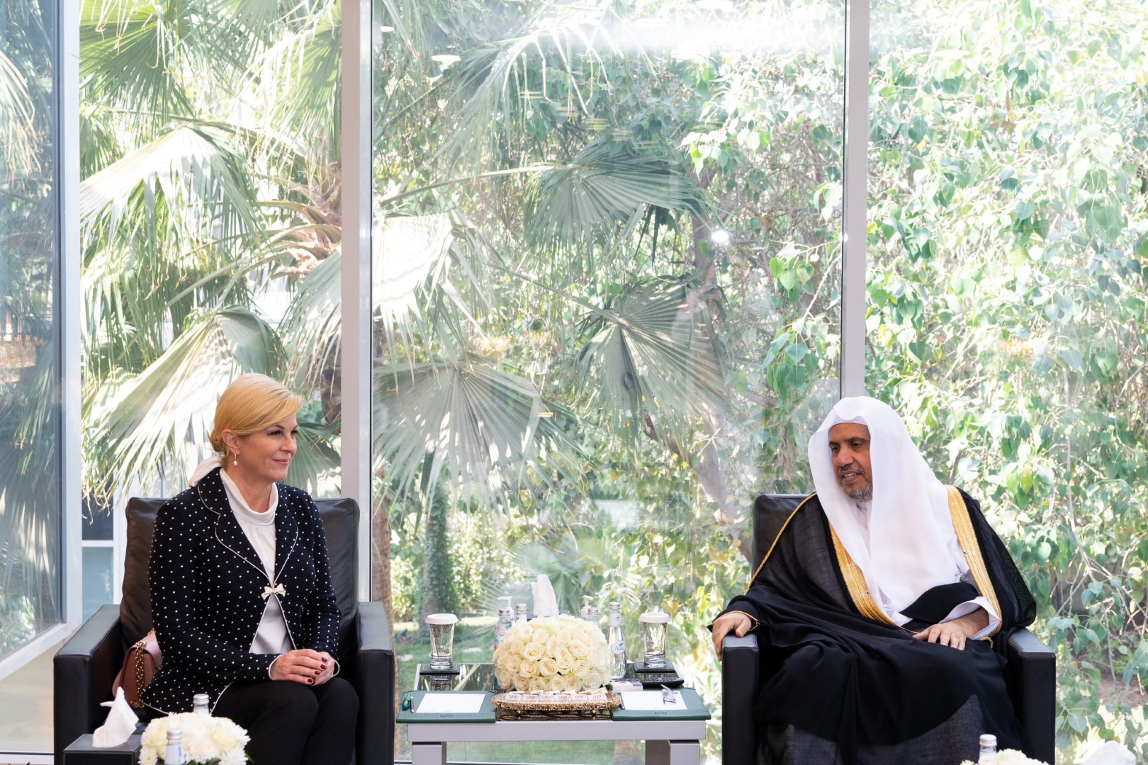 جناب دبیر کل، و رئیس انجمن علمای مسلمان، آقای دکتر شیخ محمد العیسی  در مقر سازمان همبستگی در ریاض، از رئیس جمهور سابق جمهوری کرواسی، سرکار خانم کولیندا گرابار کیتاروویچ استقبال نمود،