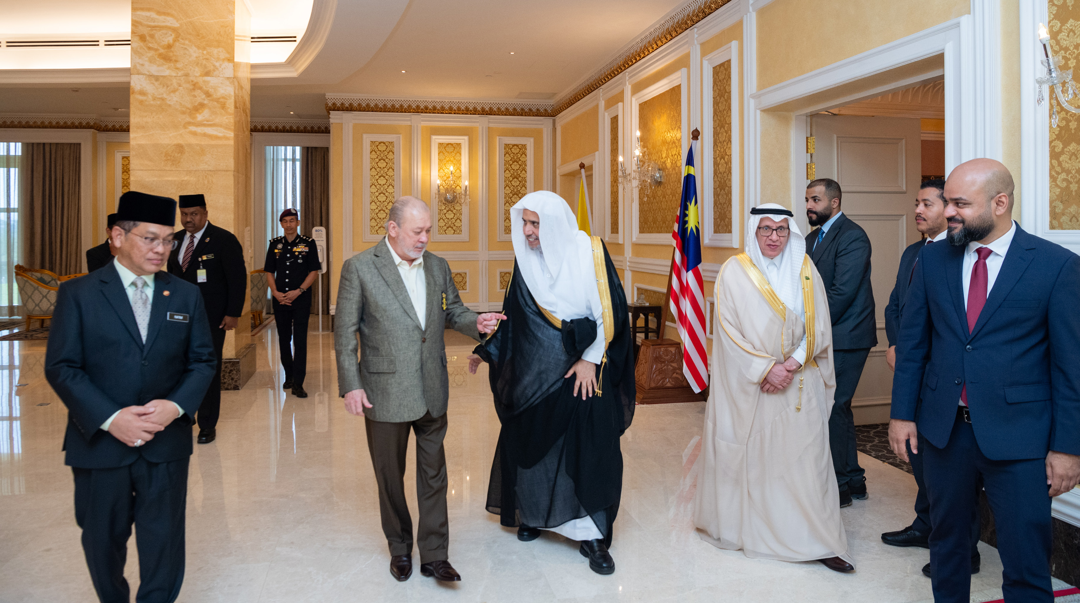 His Excellency Sheikh Dr. Mohammed bin Abdulkarim Al-Issa meets His Majesty Al Sultan Ibrahim, the King of Malaysia at the Royal Palace in Kuala Lumpur