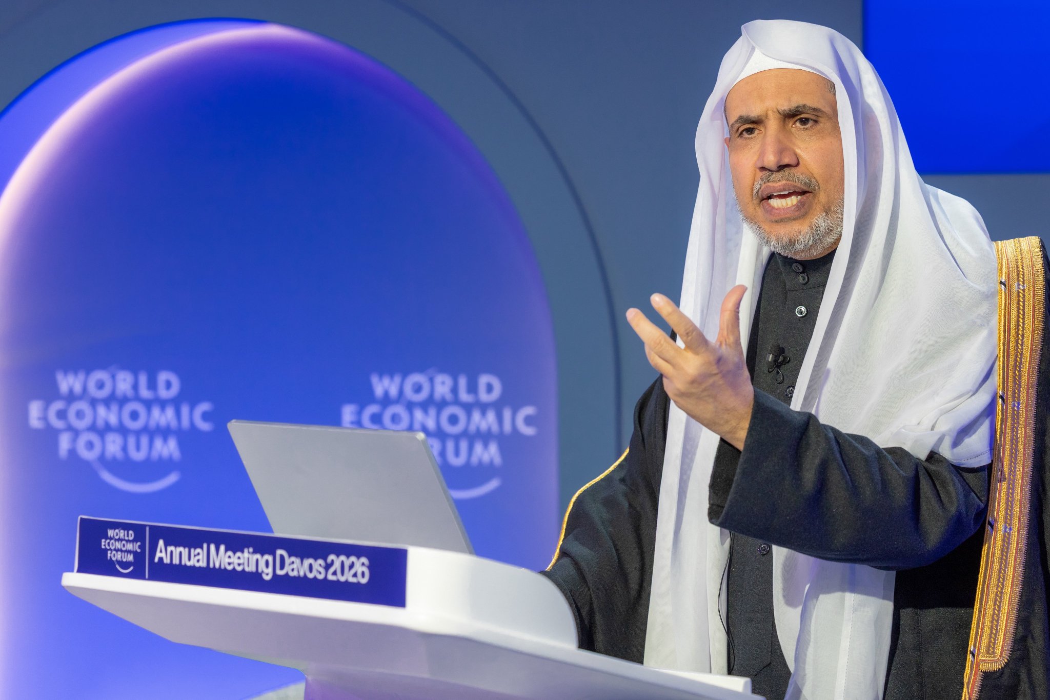 Le Secrétaire général, cheikh Mohammed Alissa participe à la session de dialogue principale du Forum de Davos, consacrée à « la responsabilité éthique des dirigeants religieux dans les conflits »