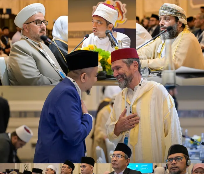 Potret dari kegiatan Forum Pertama Ulama Fikih: "Pengajaran Fikih Islam dan Pembinaan Fakih: Prinsip dan Pedoman", yang diselenggarakan -pagi ini- oleh Akademi Fikih Islam yang berafiliasi dengan Liga Muslim Dunia, di ibu kota Malaysia, Kuala Lumpur, di bawah naungan Yang Mulia Perdana Menteri.