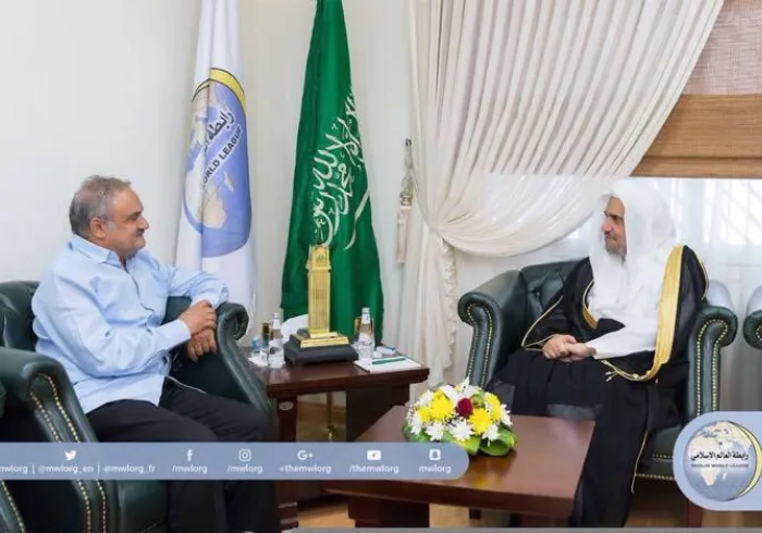 Le Secrétaire Général rencontrant aujourd'hui l'Ambassadeur d'Afrique du Sud au Royaume d'Arabie Saoudite M. Saad Cachalia.