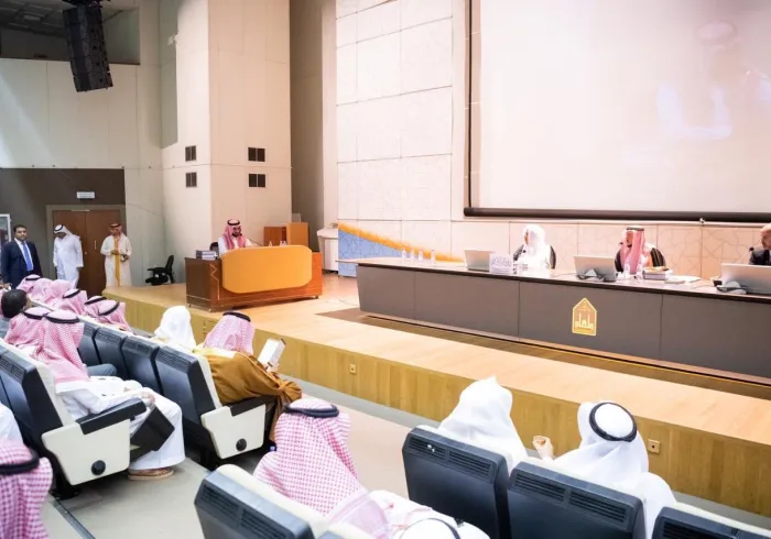 'مغربی تہذیب میں اخلاقیات اور مذہب:اسلام کی روشنی میں ایک مطالعہ'محقق عبد الرحمن الخنیفر کا پی ایچ ڈی مقالہ۔ڈاکٹر محمد العیسی نے آج صبح جامعہ امام محمد بن سعوداسلامیہ کے شریعت فیکلٹی میں مناقشہ کیا۔مقالہ میں"مذہبی غلو"کے مسئلے پر مذہب سے منسوب اخلاقی پہلو سے روشنی ڈالی گئی ہے۔