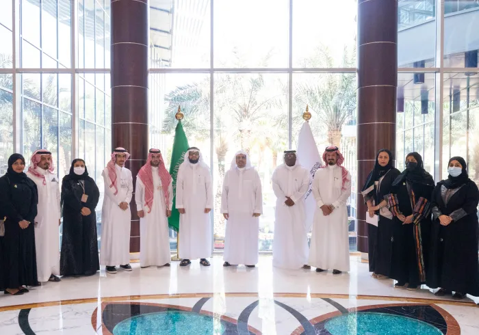 استقبلت رابطة العالم الإسلامي‬⁩ وفداً طلابياً من معهد الأمير سعود الفيصل للدراسات الدبلوماسية