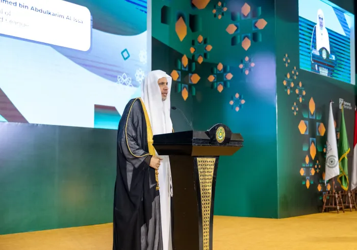 ألقى معالي الأمين العام، رئيس هيئة علماء المسلمين، فضيلة الشيخ د.⁧‫محمد العيسى‬⁩ ⁦‬⁩، محاضرةً في موضوع "الحوار بين أتباع الأديان"