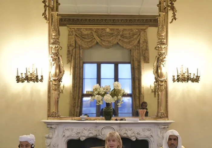 بحضور عدد من الشخصيات الدينية والسياسية والفكرية معالي الشيخ د.محمد العيسى⁩ متحدثاً رئيساً مساء أمس في حفل افتتاح ملتقى ويلتون بارك بالمملكة المتحدة حول"المواطنة الشاملة" (wilton park منظمة عالمية للحوار انطلقت برعاية المملكة المتحدة من 70 عاماً تهدف لمعالجة التحديات العالمية).