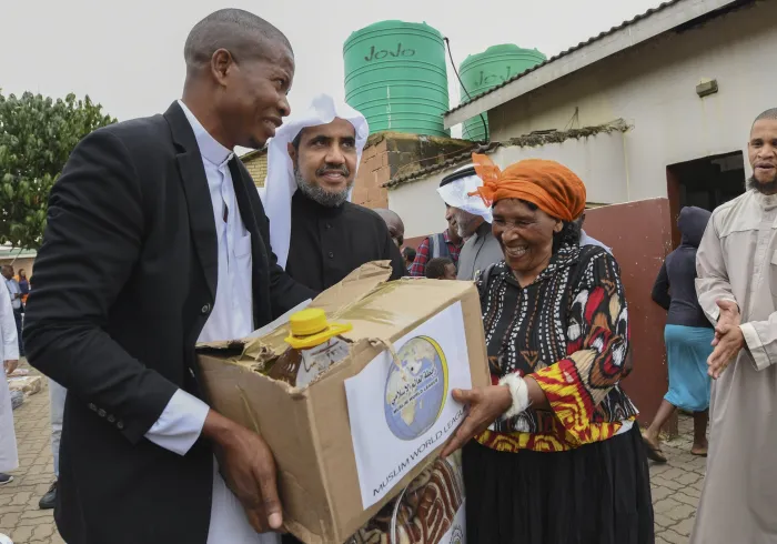 L’action humanitaire de la LIM vise à fournir une aide alimentaire urgente et efficace aux victimes de catastrophes d'origine naturelle ou humaine et aux communautés en voie de développement. Notre équipe s’engage fortement dans le développement et le secours des populations.