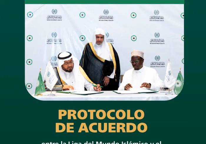 La implementación de los principios de la CartaMeca y la promoción de la lengua árabe están entre sus puntos principales.