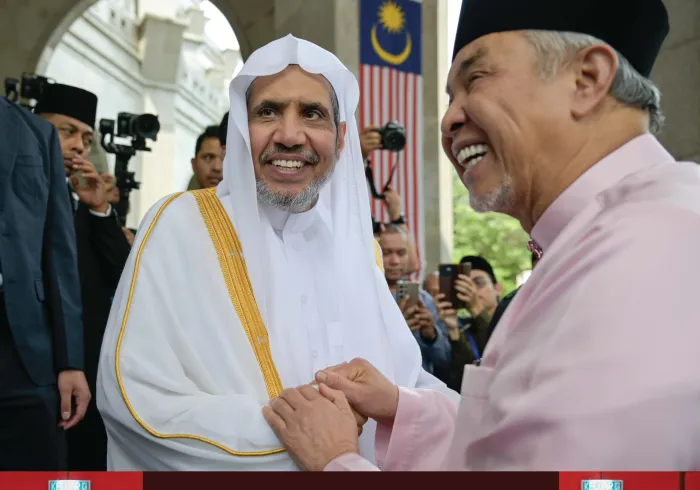 H.E. Sheikh Dr. Mohammed Al-issa , Secretary-General of the Muslim World League (MWL) and Chairman of the Organization of Muslim Scholars, together with H.E. Dato' Seri Dr. Ahmad Zahid Hamidi, Deputy Prime Minister of Malaysia,