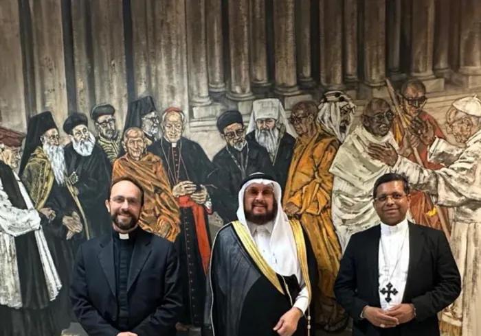 به نمایندگی از جناب دبیرکل، و رئیس انجمن علمای مسلمان، آقای دکتر شیخ محمد العیسی ، امروز مشاور و نماینده هماهنگ‌کننده سازمان همبستگی جهان اسلام در واتیکان، جناب آقای دکتر عبدالعزیز سرحان، در مراسم تحلیف پاپ جدید واتیکان، لئون چهاردهم، شرکت کرد