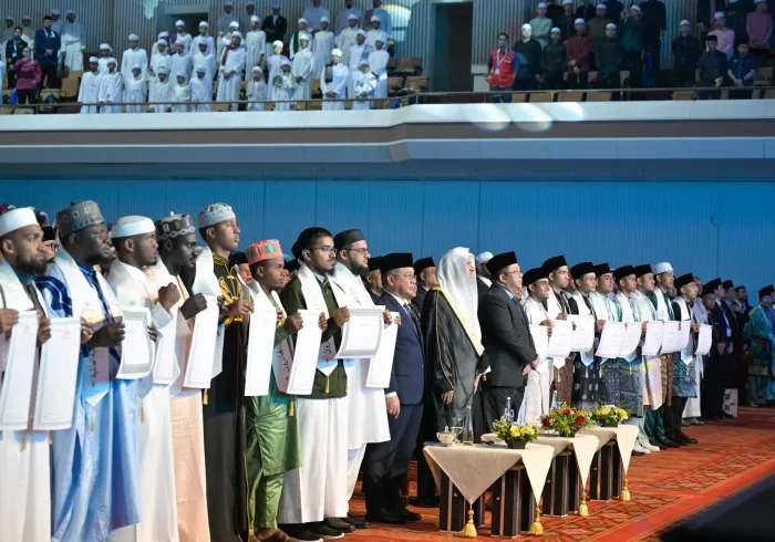 في 10 ربيع الأول 1447هـ الموافق 02 سبتمبر 2025م"، شهِدت العاصمةُ الماليزيةُ "كوالالمبور" أعمالَ أول ملتقًى عالميٍّ "للتصديق على الإجازات القرآنية"، الذي نظَّمتْه رابطةُ العالم الإسلامي