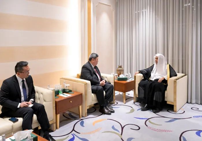 استقبل معالي الأمين العام، رئيسُ هيئة علماء المسلمين، فضيلةُ الشيخ د.⁧‫محمد العيسى‬⁩ ⁦‬سعادةَ الممثل الاقتصادي والثقافي لتايبيه لدى المملكة العربية السعودية، السيد سامي جانج
