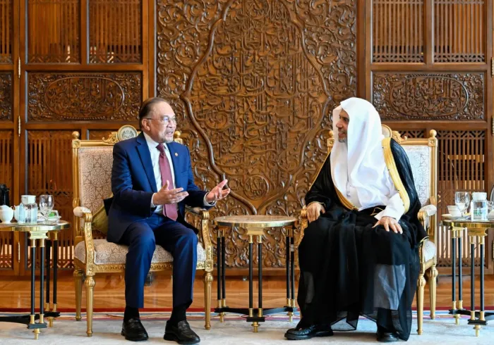 رئيس وزراء ماليزيا يستقبل الأمين العام لرابطة العالم الإسلامي