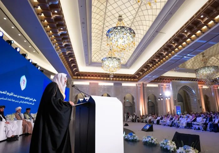 تُواصل ⁧‫رابطة العالم الإسلامي‬⁩ جهودَها في تعزيز وحدة الأمّة الإسلامية، ونبْذ أسباب الفُرقة والاختلاف، وترسيخ قِيَم الاحترام والتفاهم بين مختلف المذاهب الإسلامية، وذلك من خلال مُؤتمراتِها ومبادراتها وبرامجها