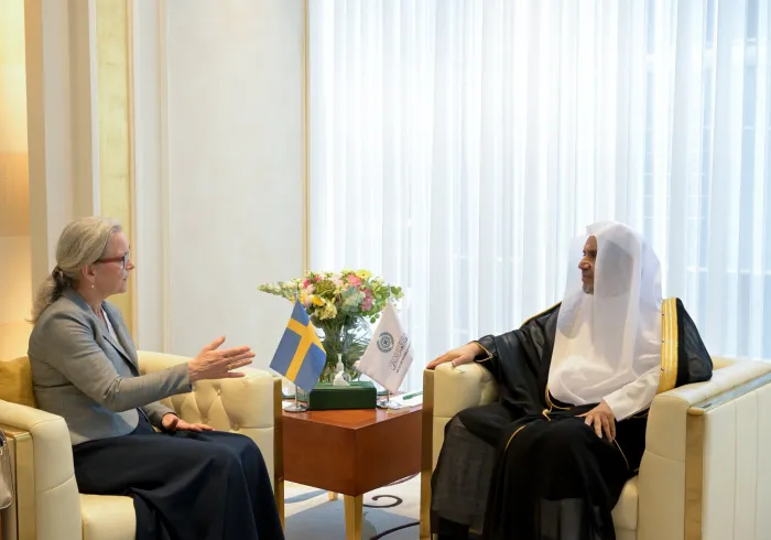 ‏استقبلَ معالي الأمين العام، رئيسُ هيئة علماء المسلمين، فضيلةُ الشيخ د.⁧‫محمد العيسى‬⁩ ‬⁩، في مكتبِه بالرياض، ظُهرَ  اليوم، سعادةَ سفيرة مملكة السويد لدى المملكة العربية السعودية، السيدة بيترا ميناندر. ‏وجرى خلال اللقاءِ مناقشةُ عددٍ من الموضوعات ذات الاهتمام المُشترَك.
