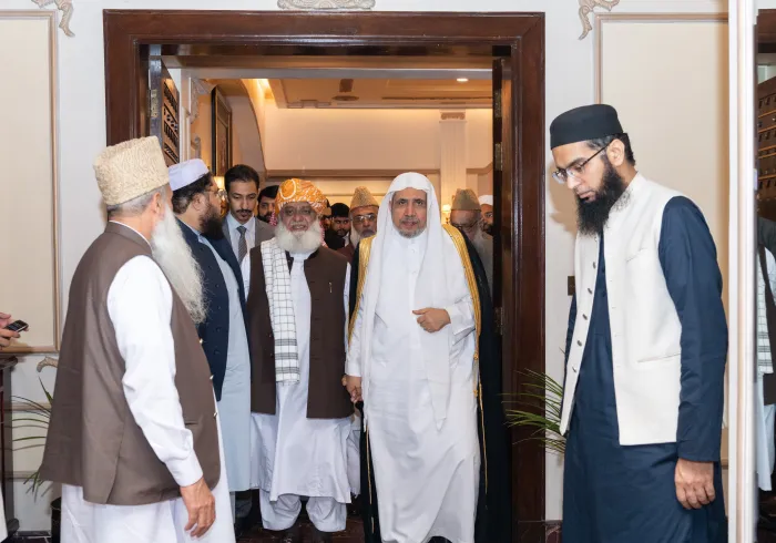 أشاد علماء ⁧‫باكستان‬⁩ في ملتقاهم الأول بإسلام آباد بدور ⁧‫رابطة العالم الإسلامي‬⁩ في نصرة ⁧‫غزة‬⁩ المنكوبة، واصفين ذلك بـ"الموقف الإسلامي التاريخيّ"،