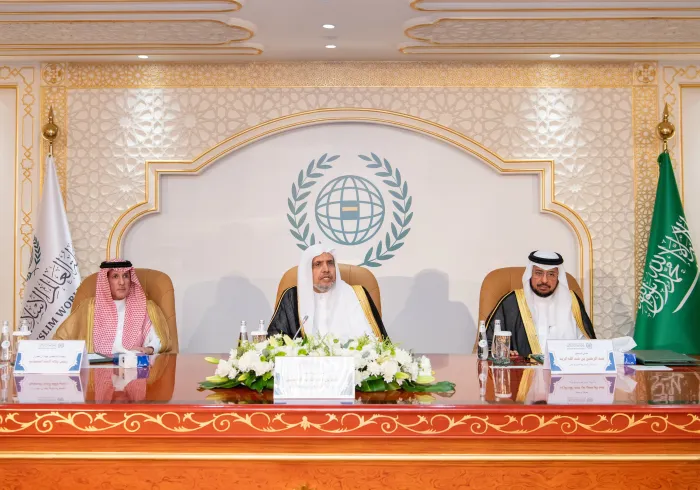 ‏رحبت ⁧‫رابطة العالم الإسلامي‬⁩ في مقرها الرئيس بمكة المكرمة بوفد ممثلي وكالات الأنباء الإسلامية وعدد من الوكالات الدولية .. رأس الوفد سعادة رئيس وكالة الأنباء السعودية د.فهد آل عقران.
