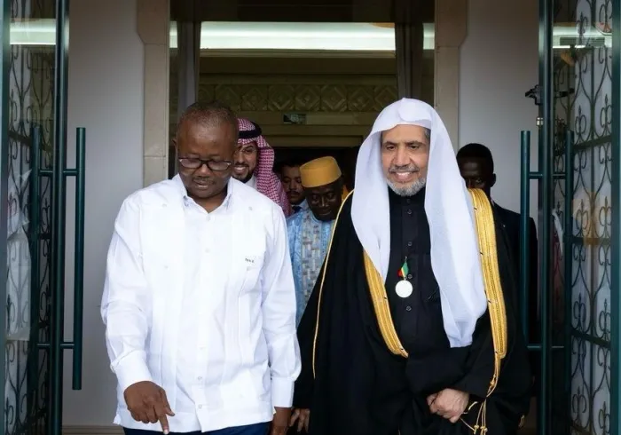 *رئيس غينيا بيساو وأمين عام رابطة العالم الإسلامي يدشّنان مسابقة "تيجان النور القرآنية" الأبرز من نوعها في الغرب الأفريقي*