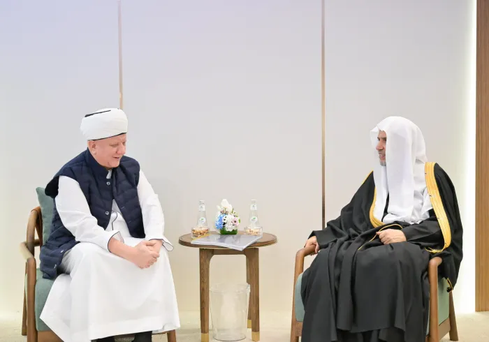 التقى معالي الأمين العام، رئيس هيئة علماء المسلمين، فضيلة الشيخ د.⁧‫ محمد العيسى‬⁩ ⁦‬⁩، في الرياض، فضيلةَ مفتي موسكو، ورئيس الجمعية الدينية لمسلمي روسيا، الشيخ ألبير كرغانوف