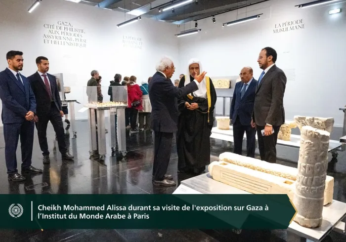 Une visite importante de la première exposition sur Gaza (la sinistrée) documentant son long héritage civilisationnel, avec des photos et des vidéos de sites historiques inscrits à l’UNESCO qui ont été détruits, dont des mosquées, des églises et des zones archéologiques :