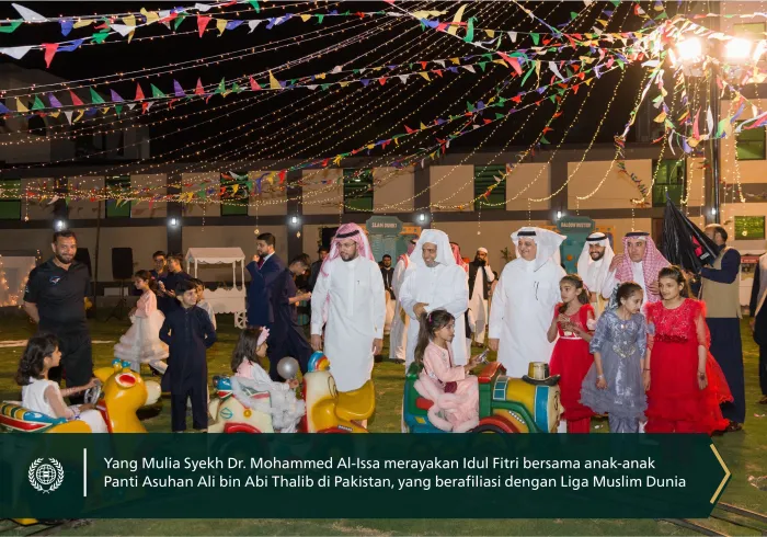 Foto-foto Yang Mulia Sekretaris Jenderal Liga Muslim Dunia Syekh Dr. Mohammed Alissa, mengunjungi anak-anak Panti Asuhan Ali bin Abi Thalib di Pakistan, yang melayani lebih dari 4.600 anak yatim piatu: