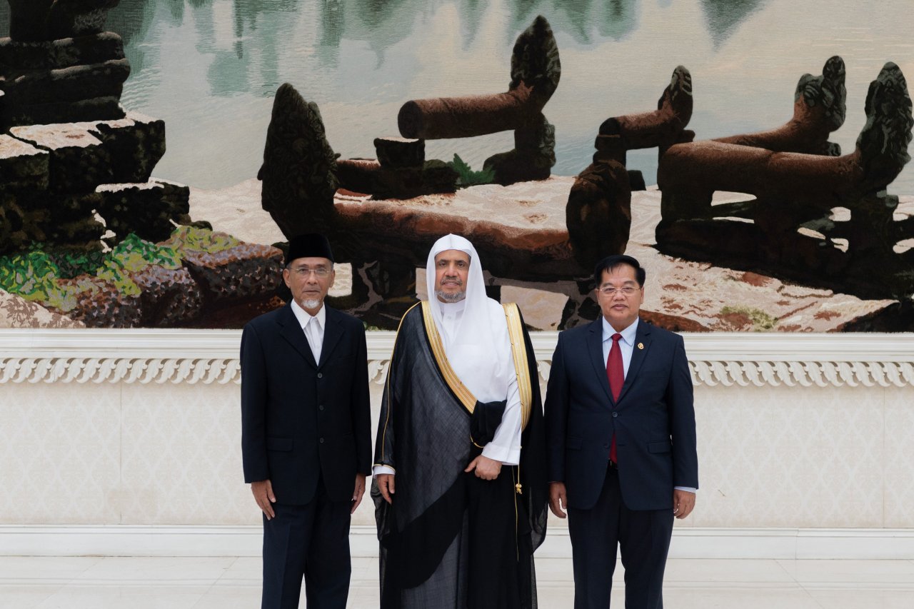 Dr. Mohammad Alissa met with Cambodia's senior government minister Dr.OthsmanH
