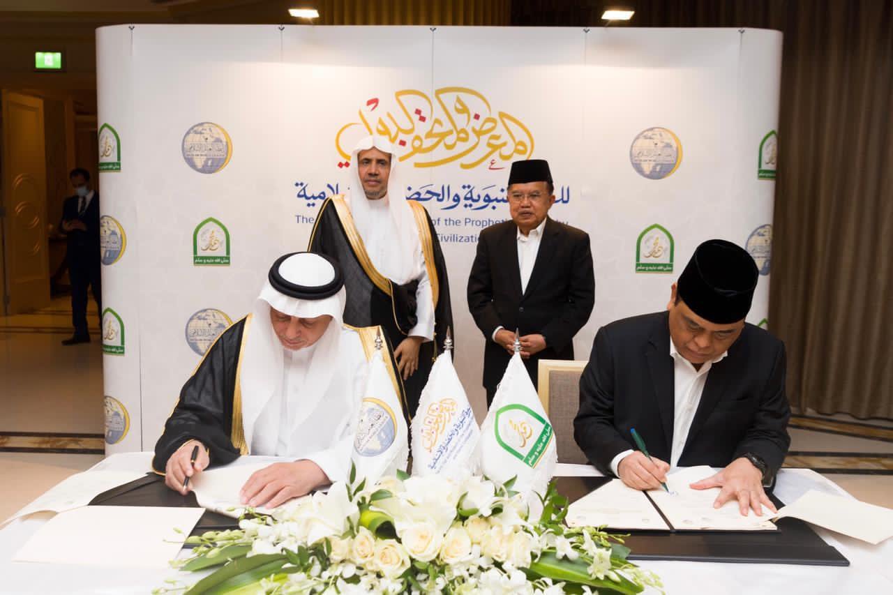 Les partenaires de la Ligue islamique  mondiale dans le monde soutiennent les initiatives et les programmes pertinents visant à démanteler le discours extrémiste et à promouvoir des stratégies de protection intellectuelle. https://t.co/2hG2zTCDvF