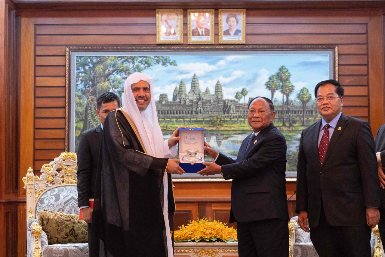 H.E. the Speaker of Parliament, Mr. Ren, praised MWL’s promotion of harmony among nations and Islam’s emphasis on freedom and love.