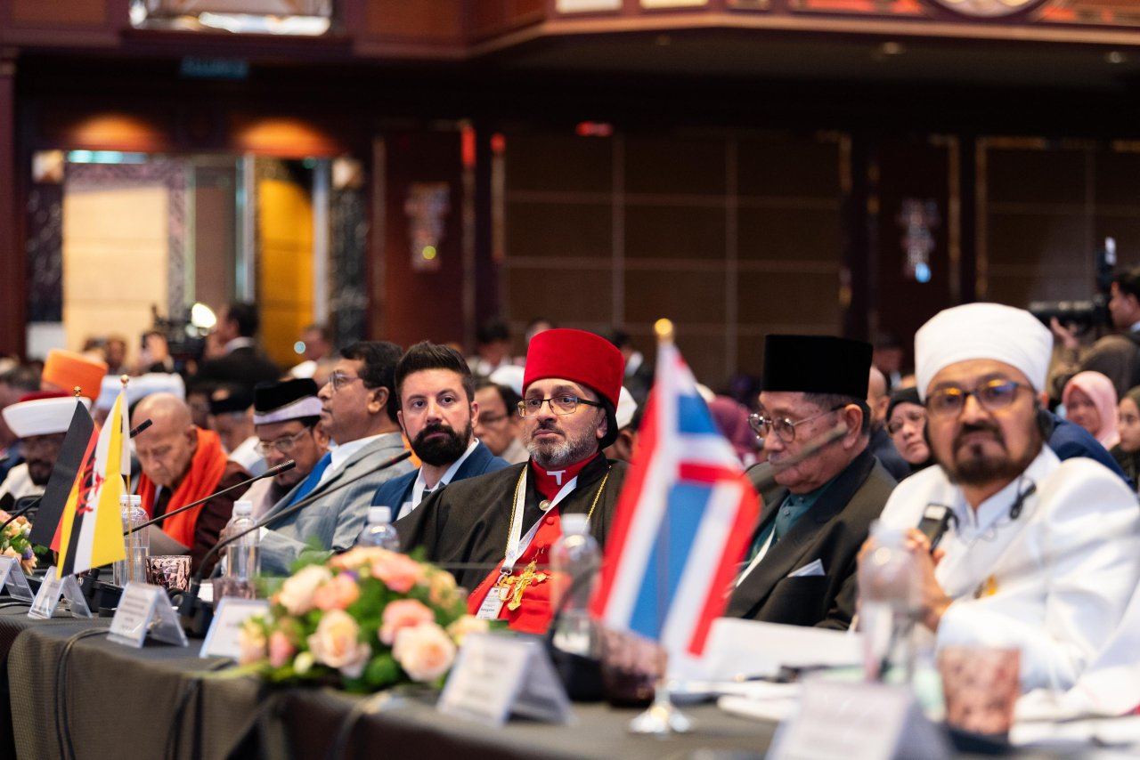 Approximately 2,000 international figures, including senior religious leaders and intellectuals from 57 countries, participated in the conference