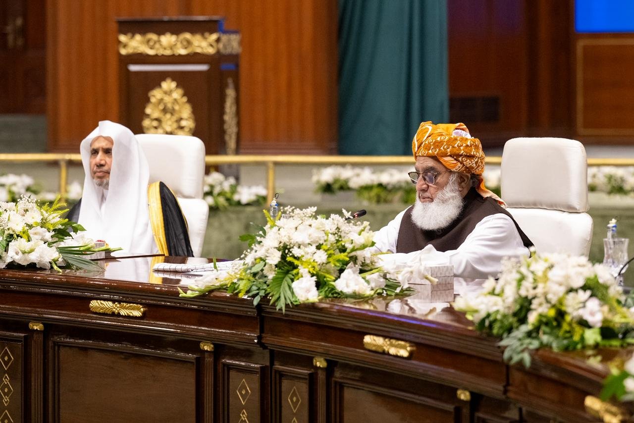 با عنوان "هماهنگی مواضع و وحدت کلمه" و با حضور گسترده علمای برجسته: دبیرکل سازمان همبستگی جهان اسلام دومین همایش علمای پاکستان را افتتاح کرد