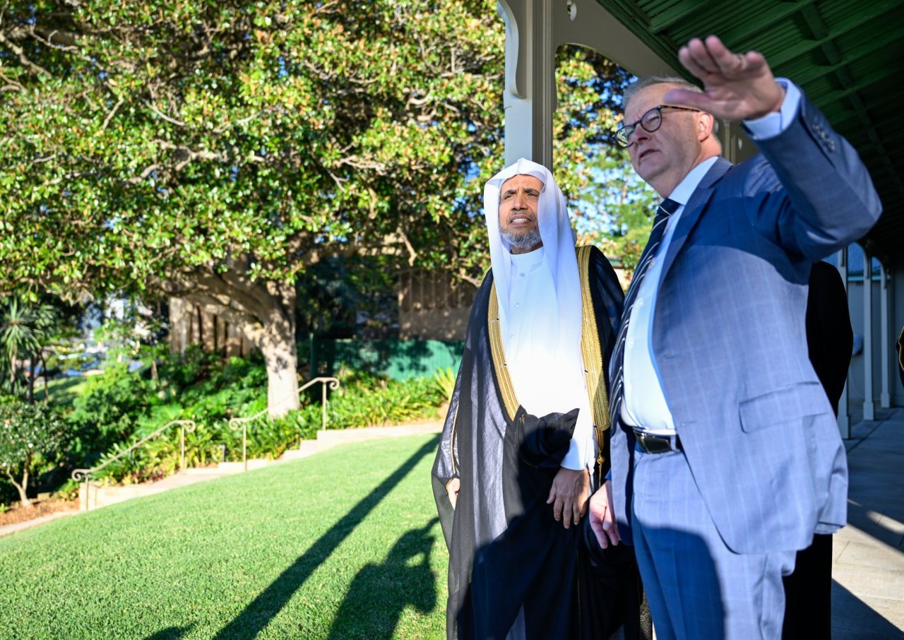 ‏استضاف دولةُ رئيس الوزراء الأسترالي، السيد أنتوني ألبانيزي، في مدينة "سيدني"، صباح اليوم معاليَ الأمين العام، رئيس هيئة علماء المسلمين، فضيلة الشيخ د.⁧‫ محمد العيسى