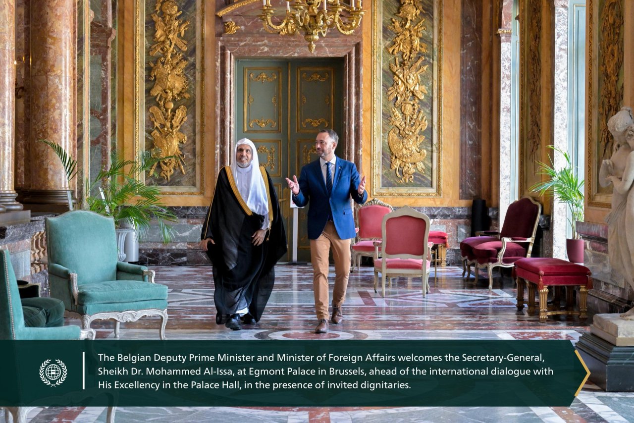 The Belgian Ministry of Foreign Affairs hosted an extensive dialogue at Egmont Palace in Brussels with H.E. Sheikh Dr. Mohammed Al-Issa, Secretary-General of the MWL and Chairman of the Organization of Muslim Scholars