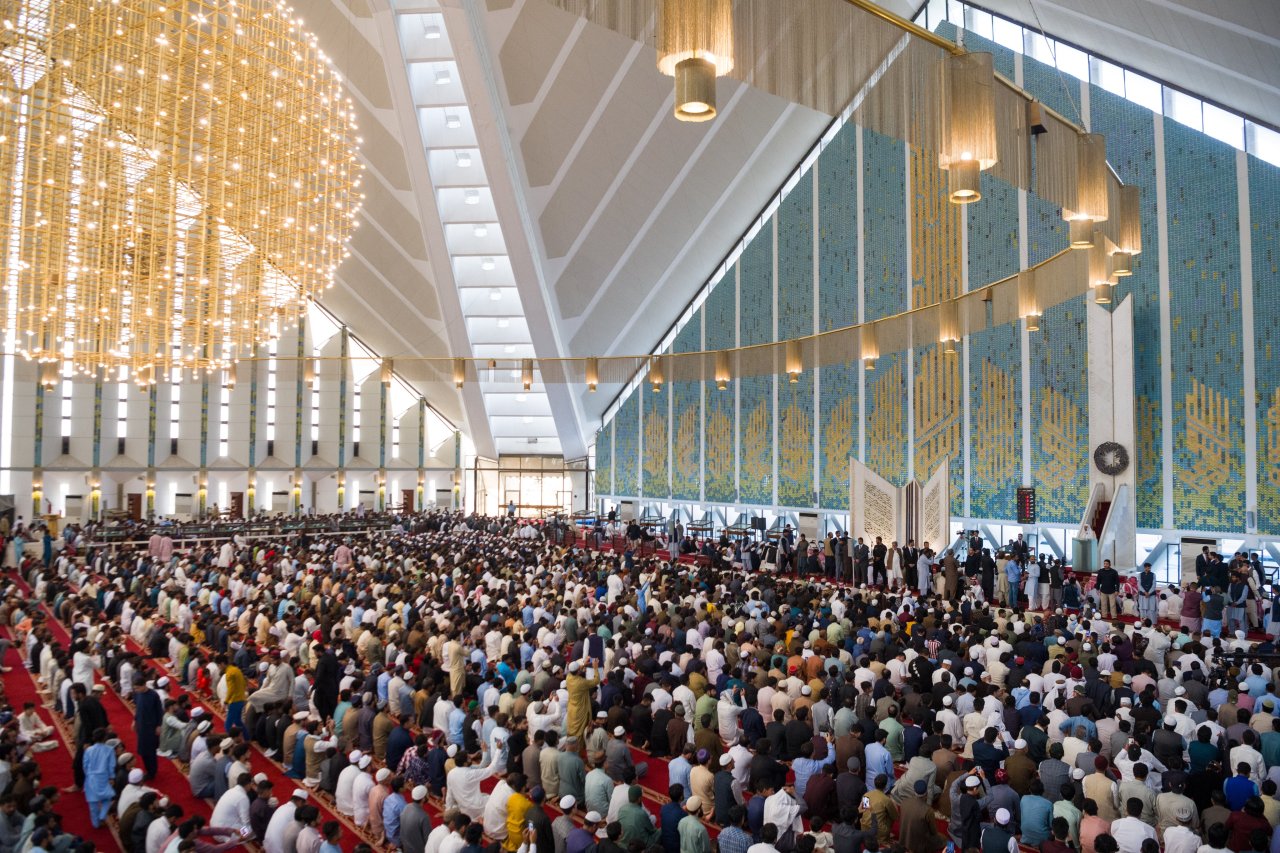 His  Excellency Sheikh Dr. Mohammed Al-Issa delivered the official Eid Al-Fitr sermon of the Islamic Republic of Pakistan at the King Faisal Mosque