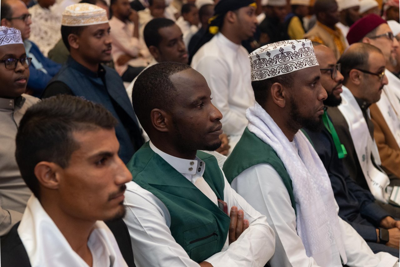 أكبر احتفالية قرآنيةٍ على المستوى الأفريقي  الأمين العام لرابطة العالم الإسلامي يُكرِّم الفائزين في مسابقة النُّخبة للقراءات العشر