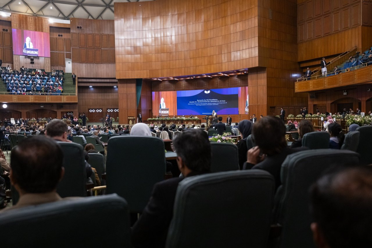 Le Secrétaire général, Président de l’Organisation des savants musulmans, cheikh Mohammed Al-Issa lors du lancement de la conférence EducationDesFilles dans les sociétés musulmanes depuis la capitale pakistanaise, Islamabad :
