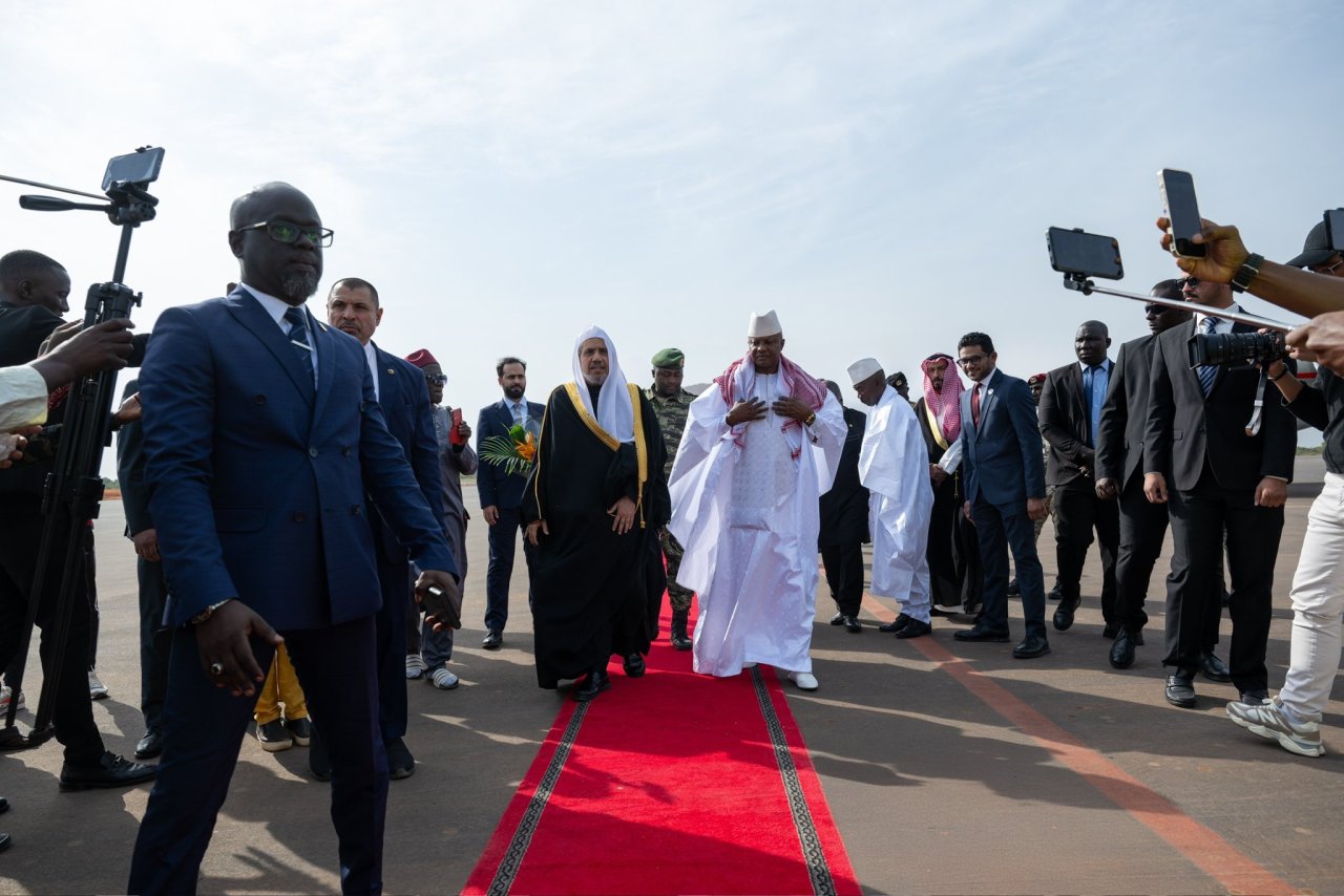 Led by His Excellency Sheikh Dr. Mohammed Al-issa  , Secretary-General of the Muslim World League (MWL), the MWL delegation has arrived in the Republic of Guinea-Bissau.