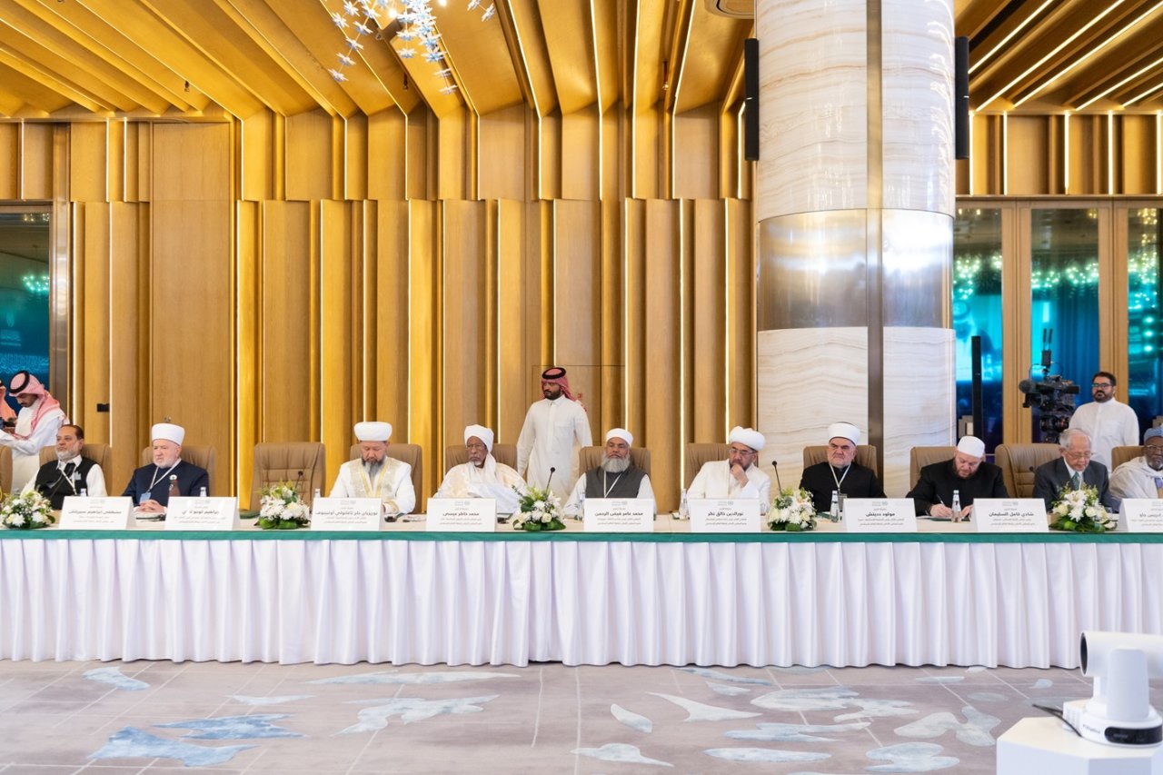 معالي رئيس الشؤون الدينية بجمهورية تركيا، عضو المجلس الأعلى للرابطة، الشيخ د.علي أرباش خلال الدورة الـ٤٦ للمجلس الأعلى: